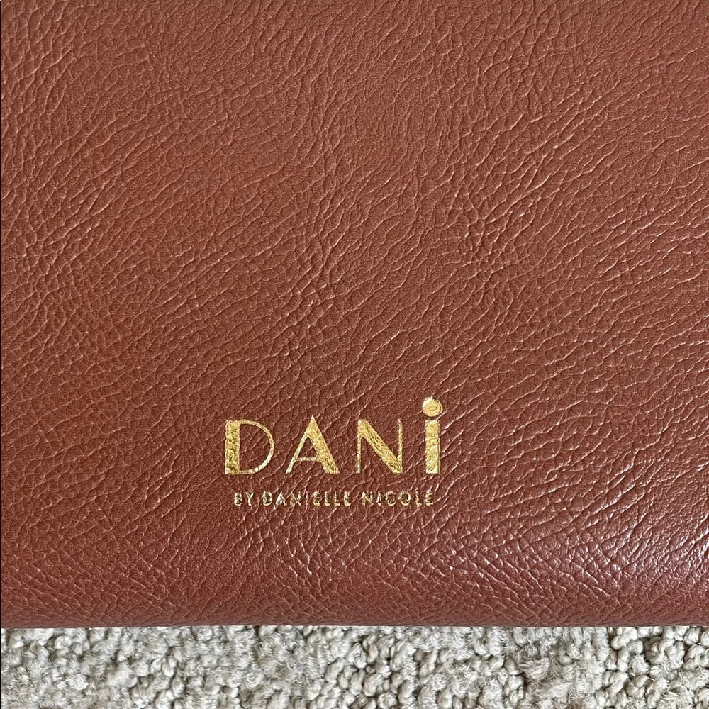 Danielle Nicole Brown backpack and wallet - Picture 2 of 14